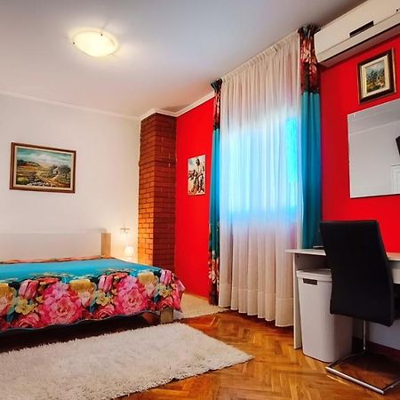 Apartman Ladybird Pula Buitenkant foto