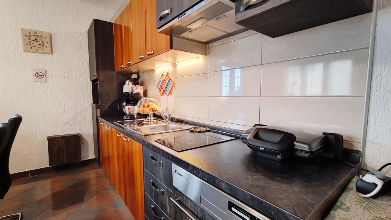 Apartman Ladybird Pula Buitenkant foto