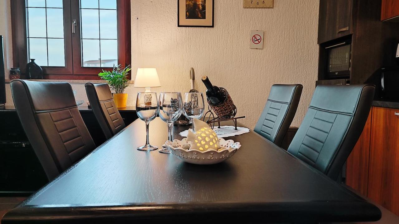 Apartman Ladybird Pula Buitenkant foto